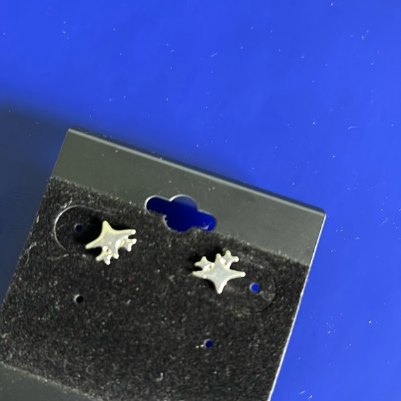 Really small stars in silver color - Picture 2 of 4